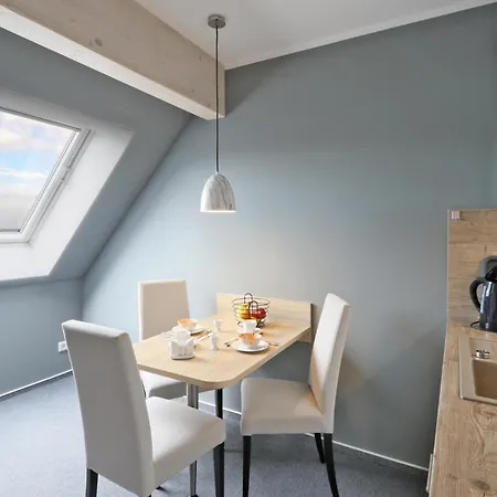 Beautiful In With Kitchen *