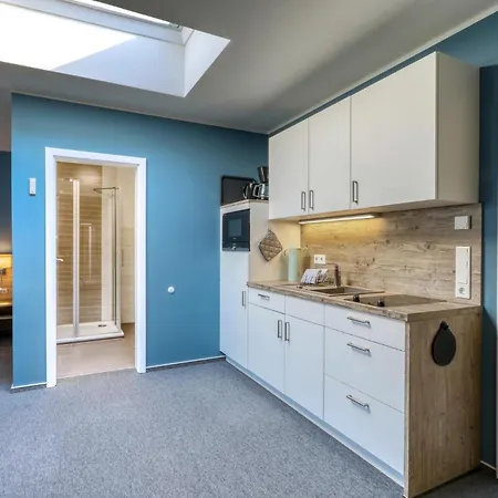 Apartamento Beautiful In With Kitchen